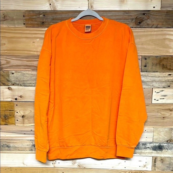Only NY Premium Basics size Medium Vibrant Orange Classic Crewneck Sweatshirt - Picture 1 of 8